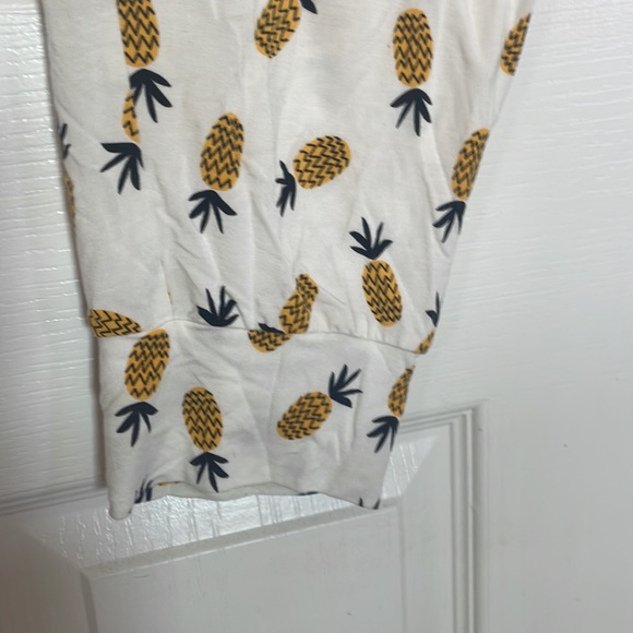 Old Navy pineapple pajamas size medium super soft cotton - Picture 5 of 5